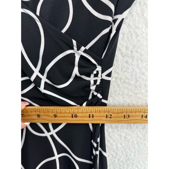 Van Heusen Black and White Geometric Midi Fit and Flare Dress - Size 2 Preowned - Picture 3 of 7